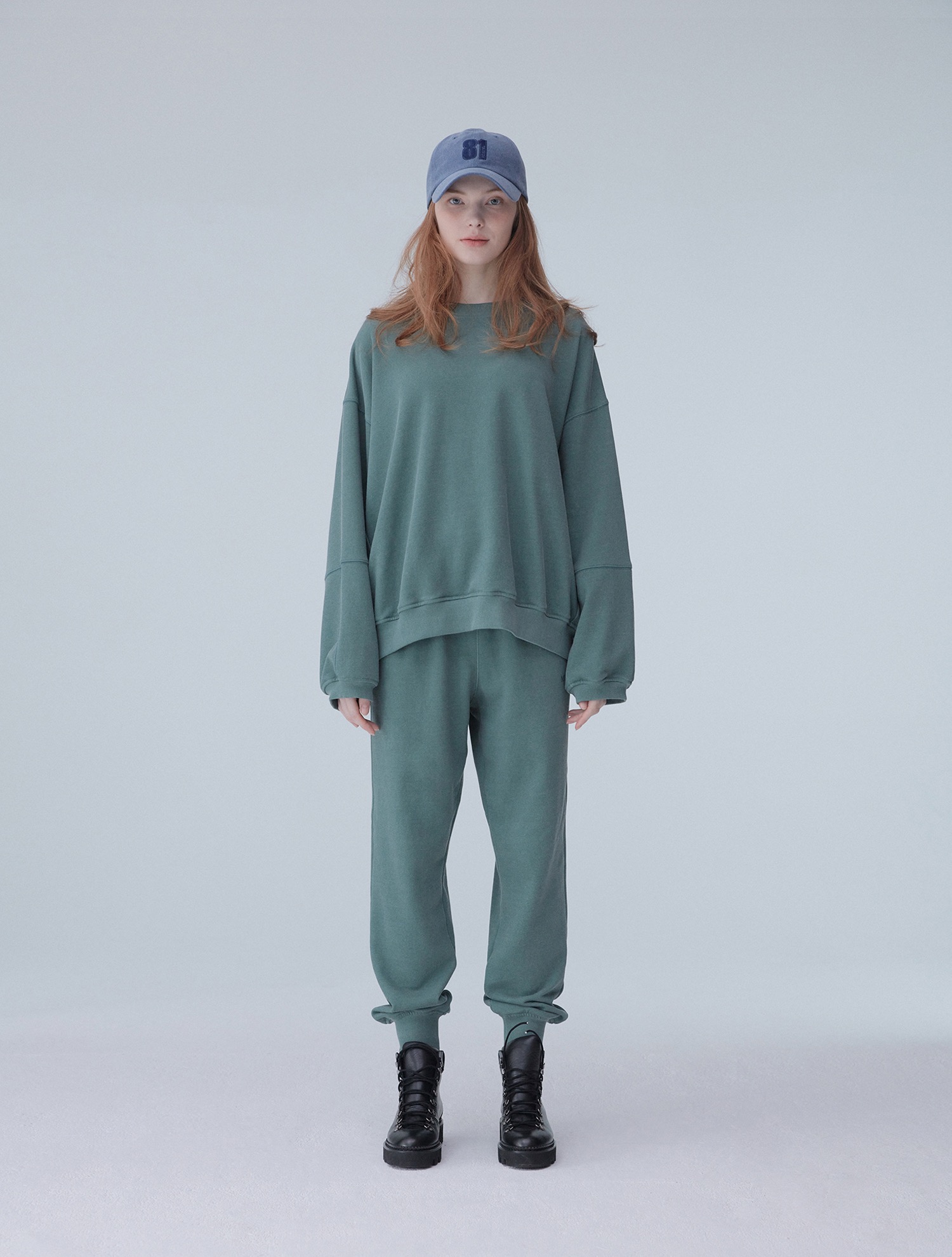 [온앤오프 김세정,오연서 착용] Pigment sweat shirt 001 Green